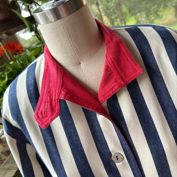 Classic N.R.1 High-Collar Shirtwaist Dress - Picture 10 of 13